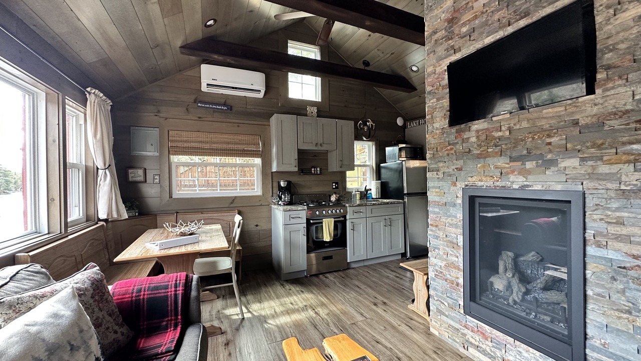Photo of Livingroom in Town of Webb