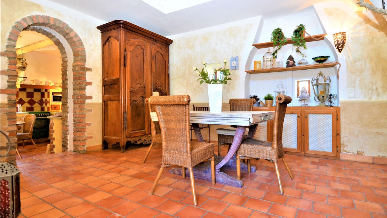 Photo of Bedroom in Mejannes-les-Ales