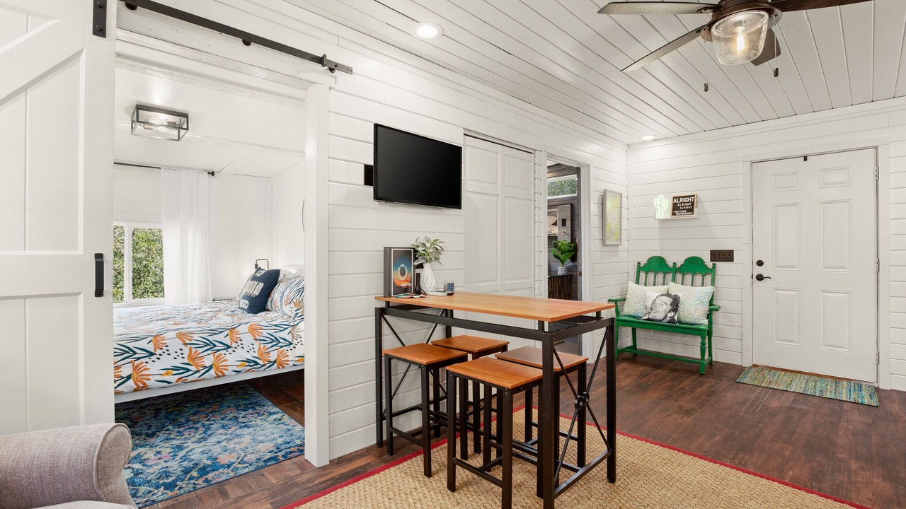 Photo of Bedroom in Lakeway