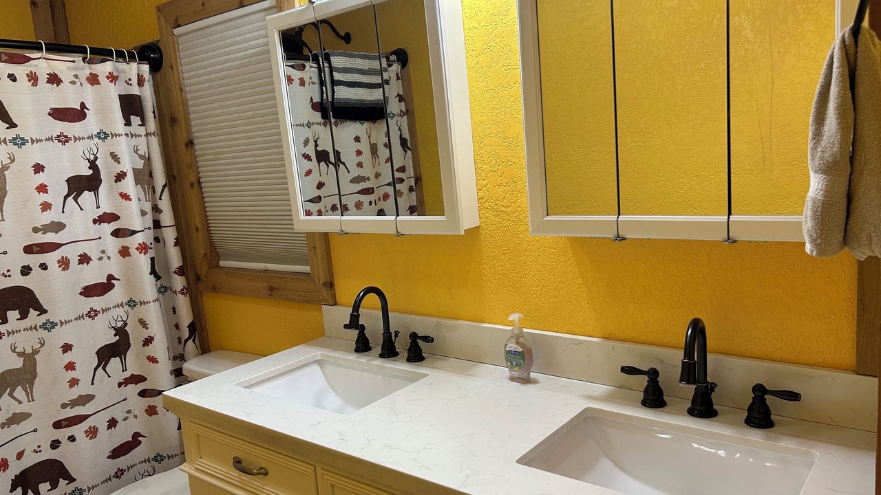 Photo of Bathroom in Anacoco