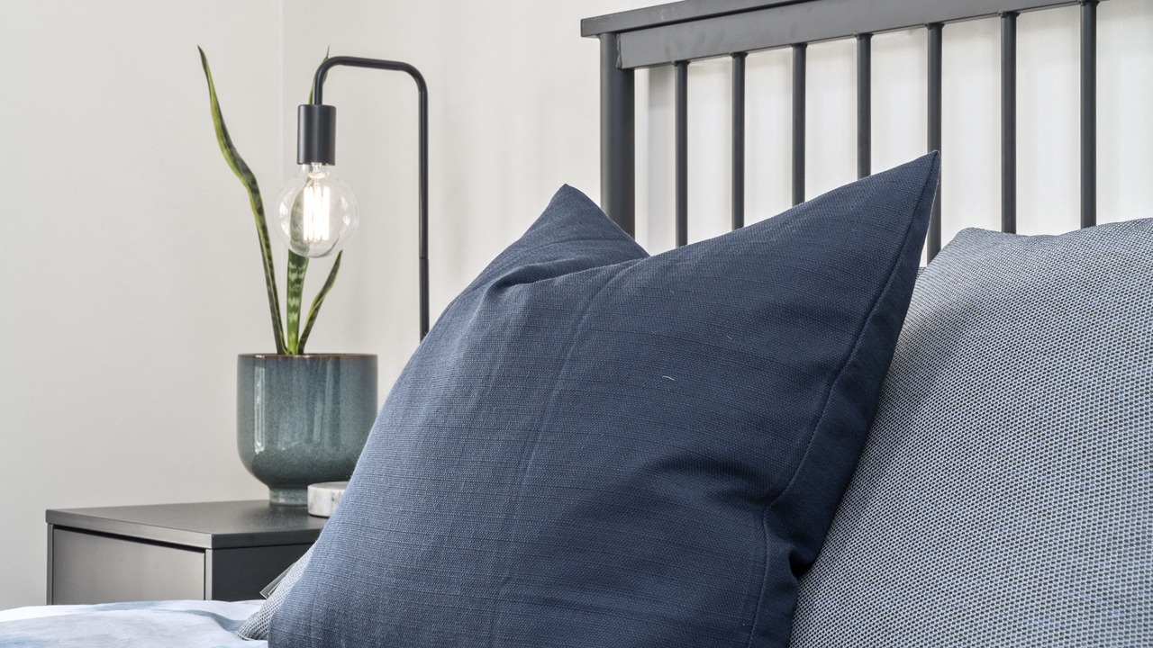 Photo of Bedroom in Leets Vale