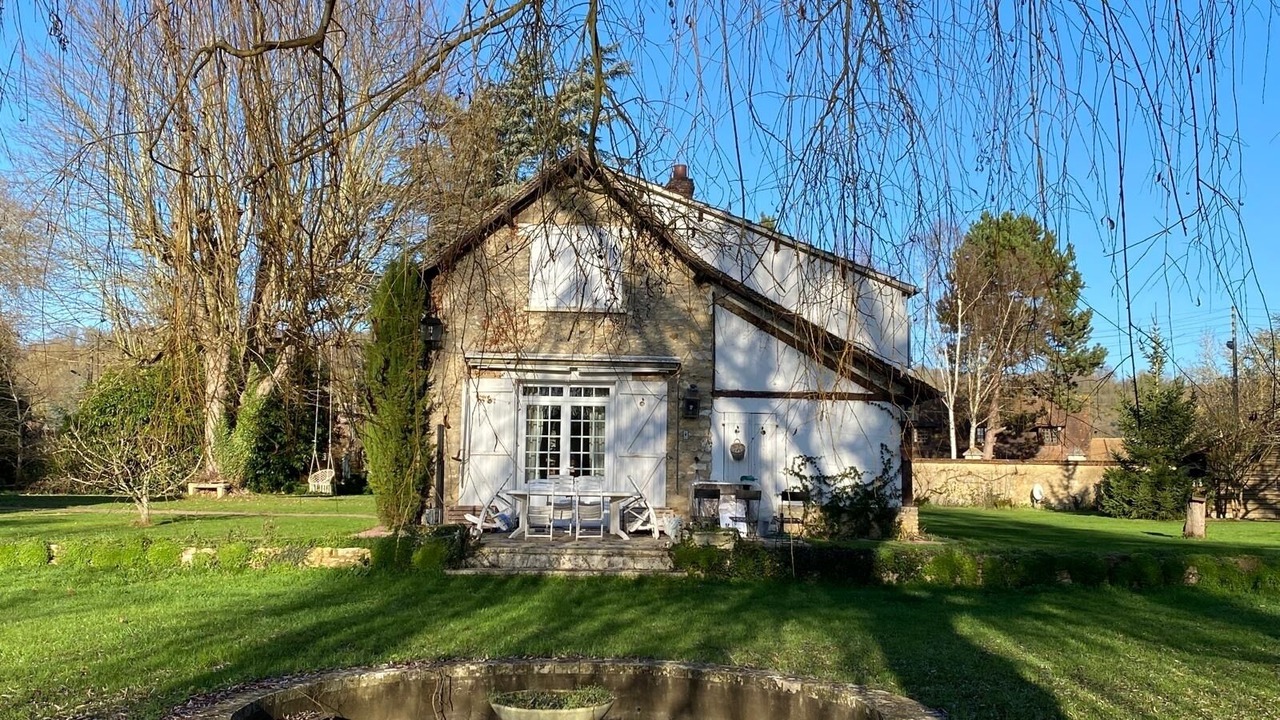 Photo of Outdoor in Menilles