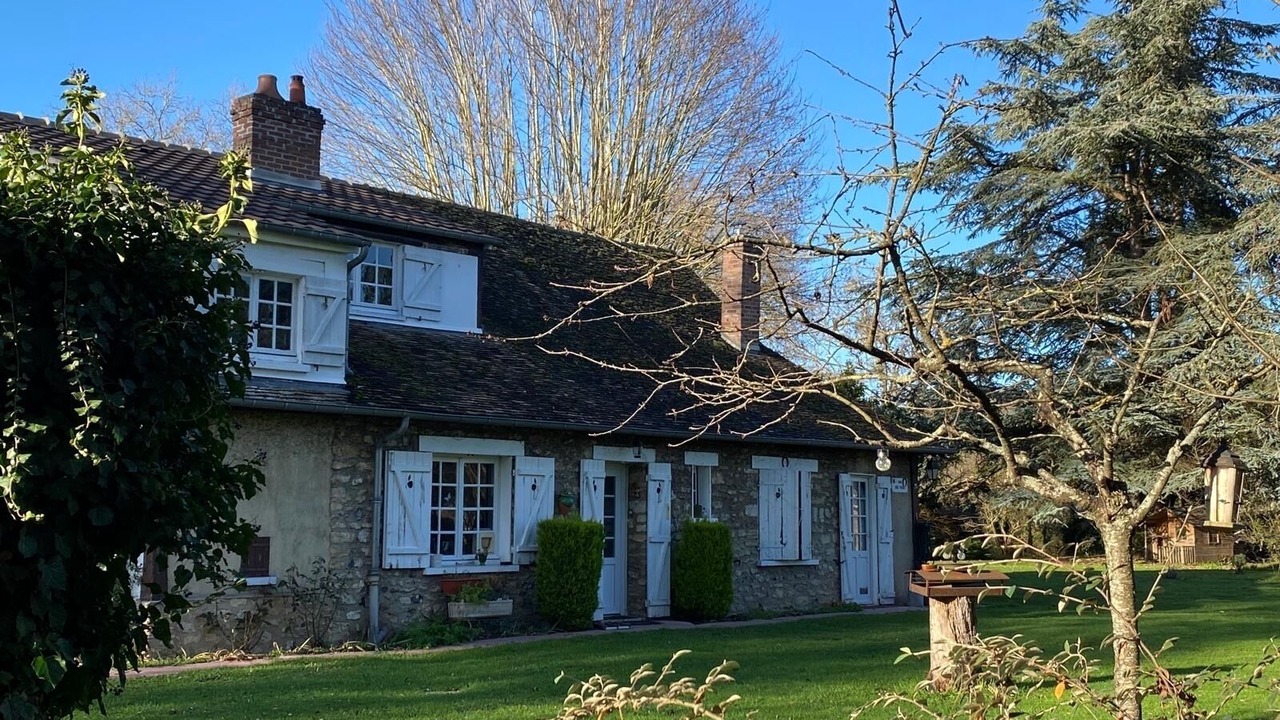 Photo of Outdoor in Menilles