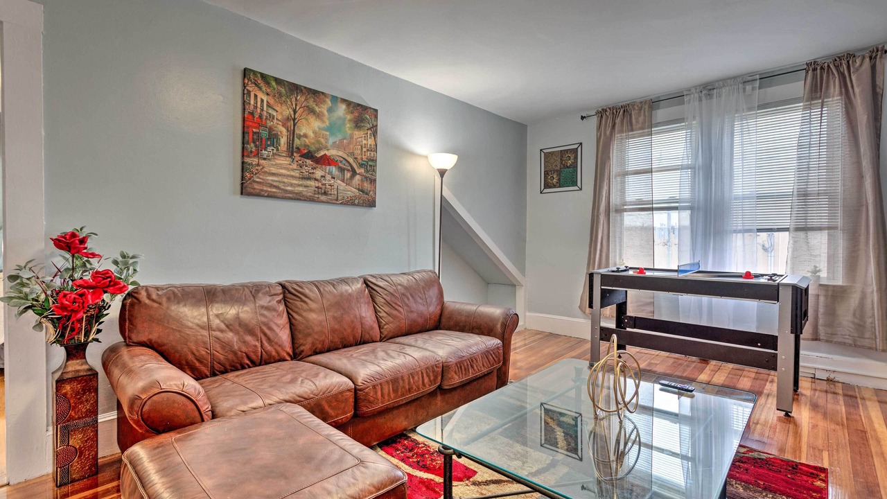 Photo of Livingroom in Stoughton