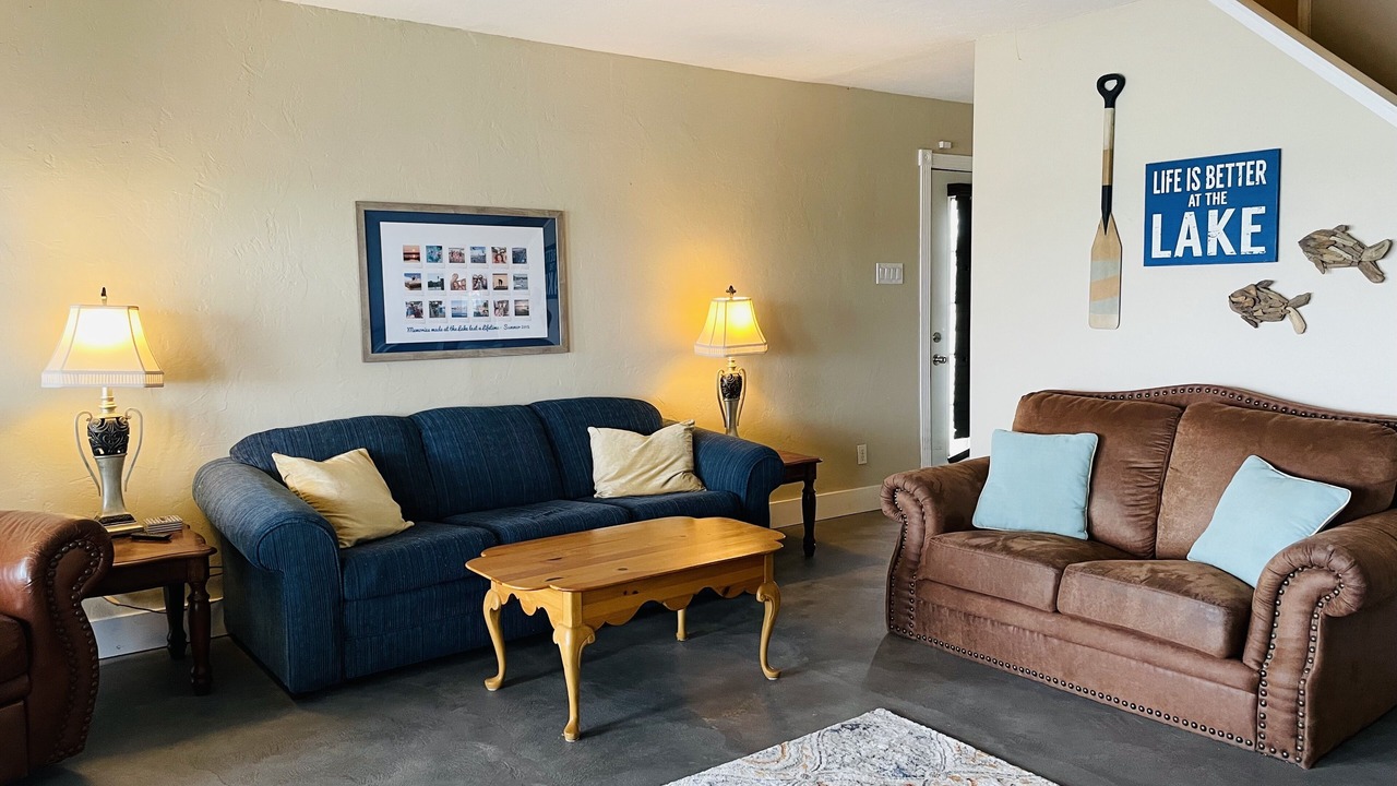 Photo of Livingroom in Dennis