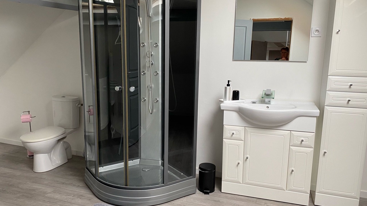 Photo of Bathroom in Romeries