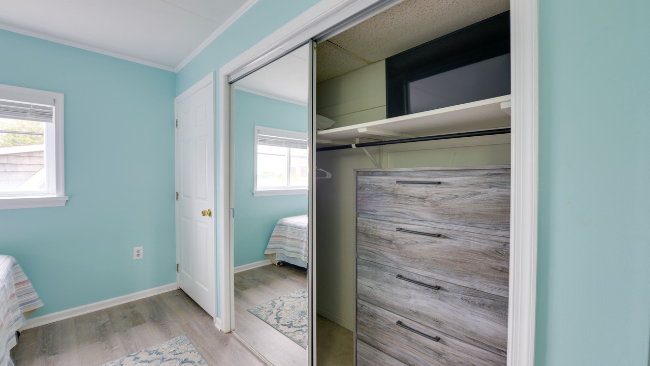 Photo of Bedroom in Admiral Estates