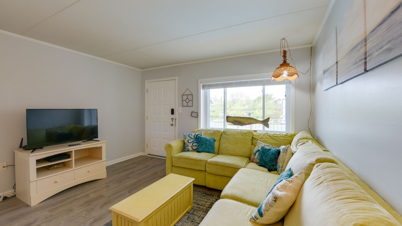 Photo of Bedroom in Admiral Estates