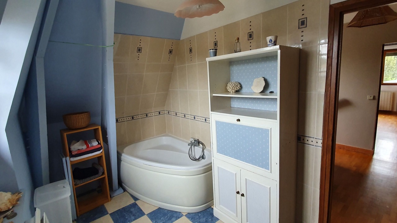 Photo of Bathroom in Tourgeville