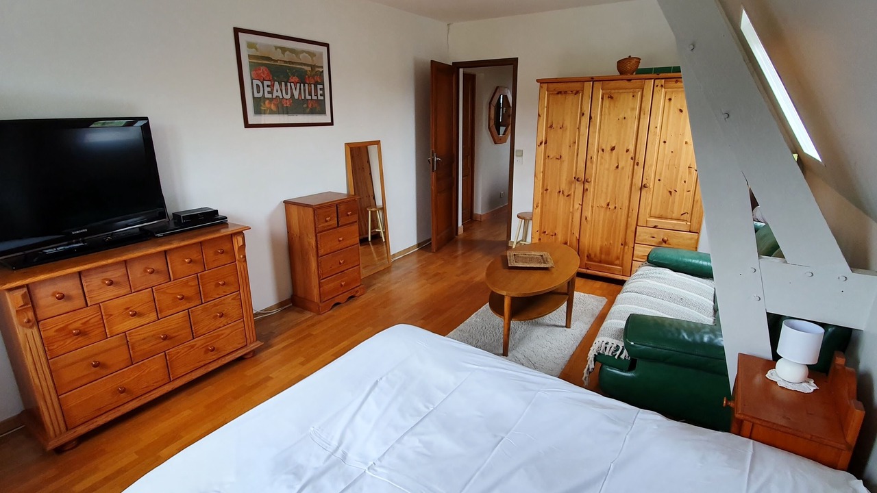Photo of Bedroom in Tourgeville