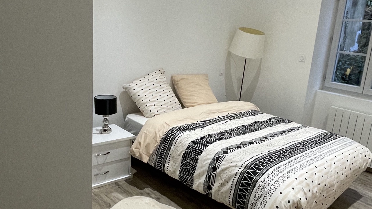 Photo of Bedroom in Lons-le-Saunier