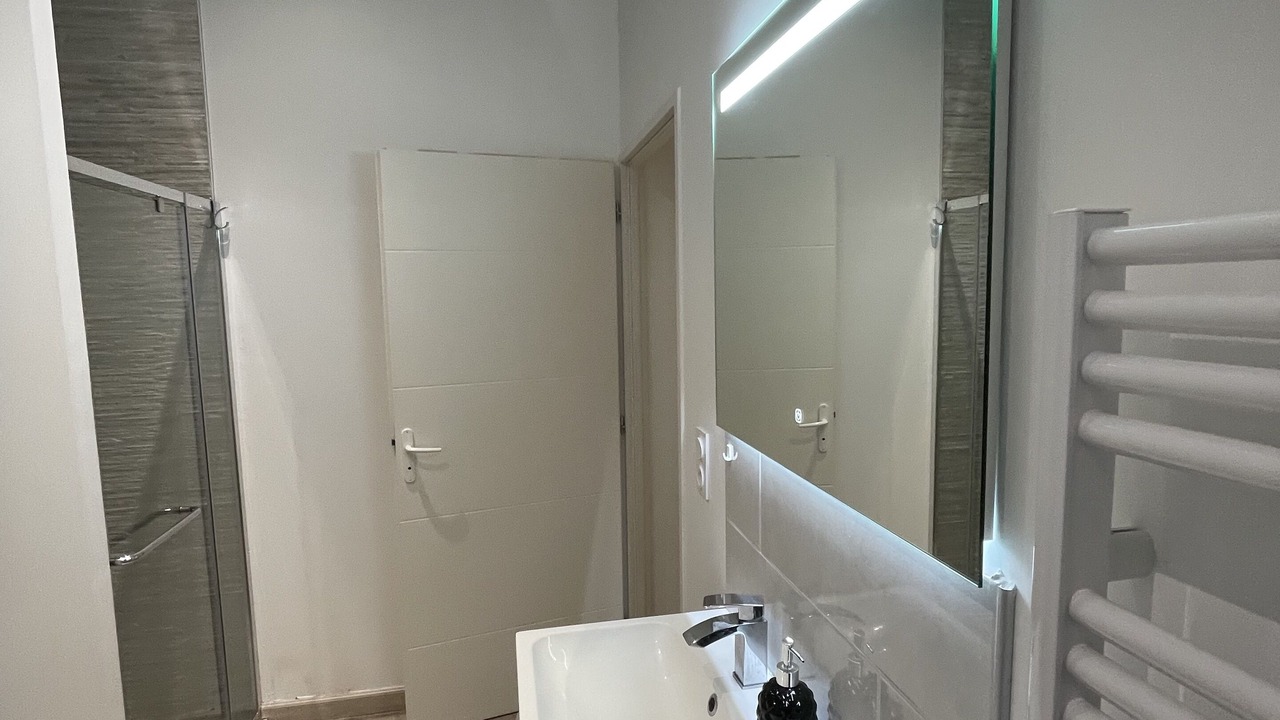 Photo of Bathroom in Lons-le-Saunier