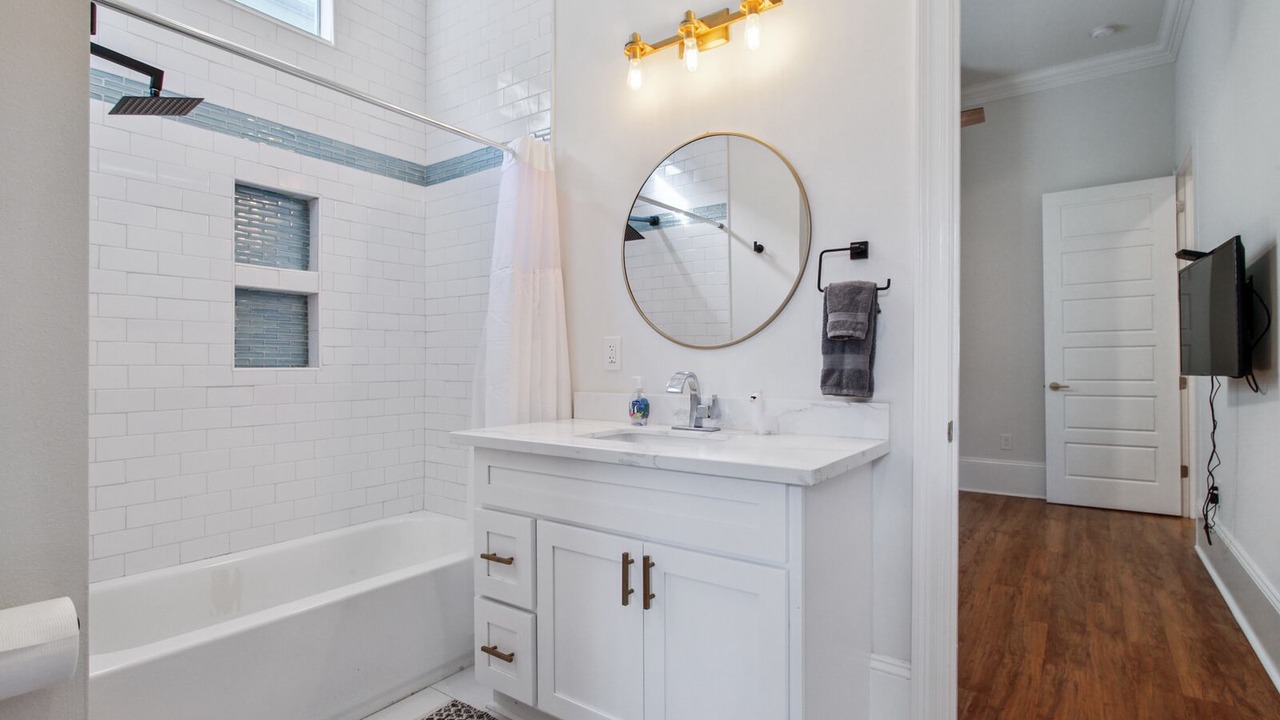 Photo of Bathroom in West Riverside