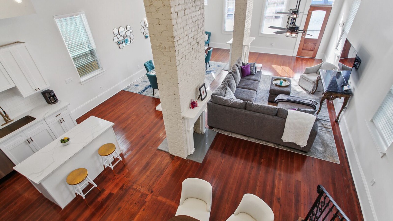 Photo of Livingroom in West Riverside