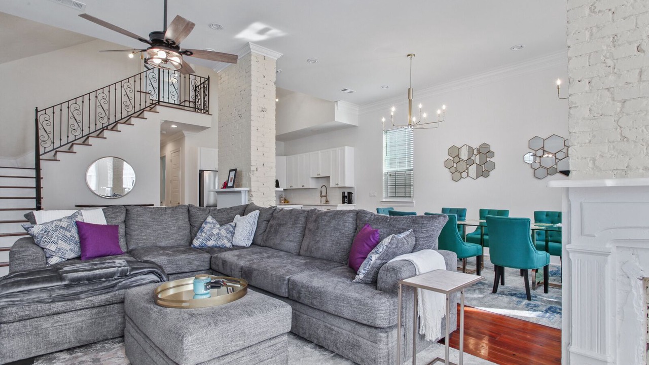 Photo of Livingroom in West Riverside