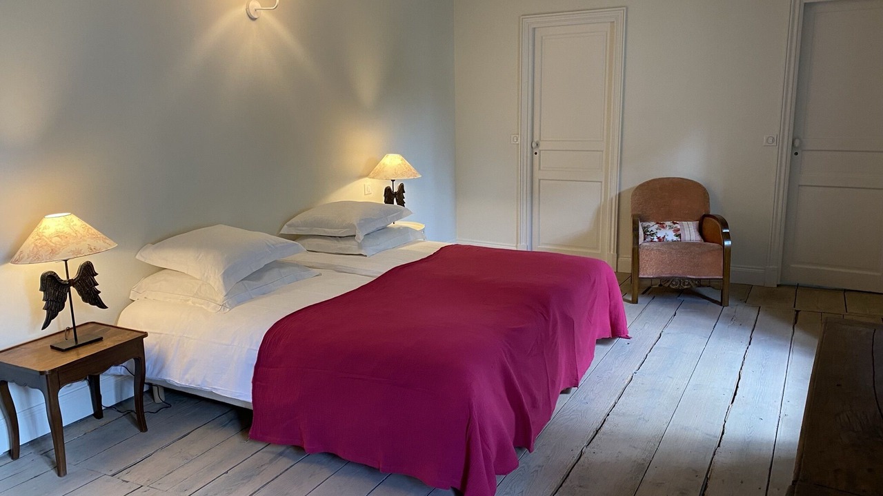 Photo of Bedroom in Saint-Leger-sur-Dheune