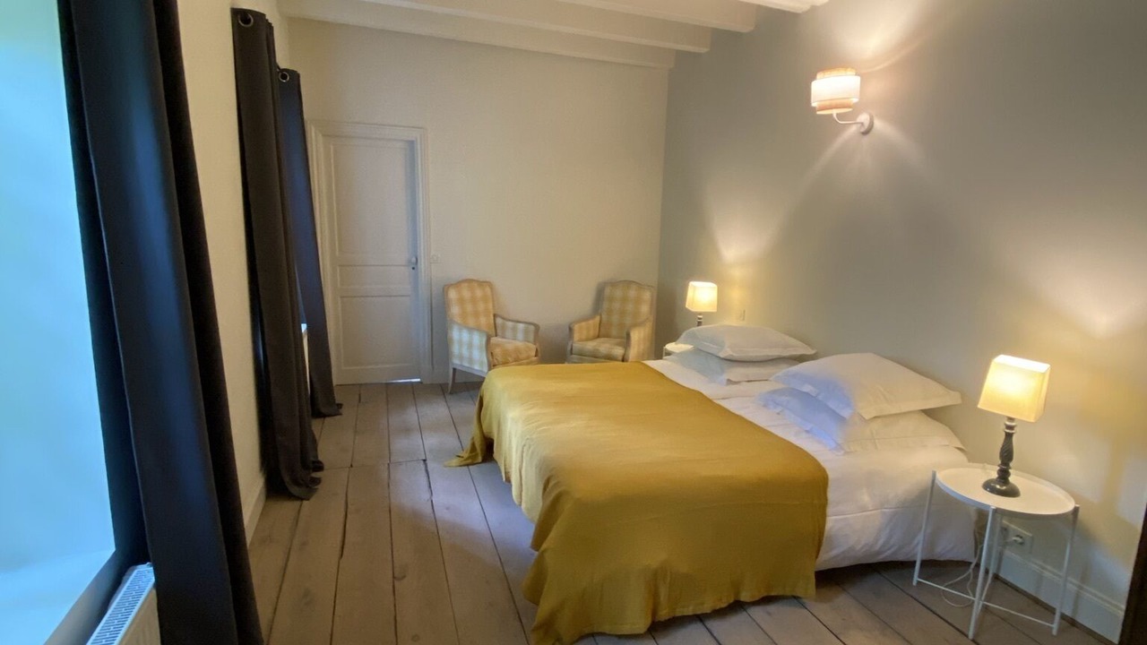 Photo of Bedroom in Saint-Leger-sur-Dheune