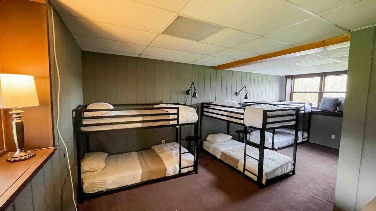 Photo of Bedroom in Wales Center