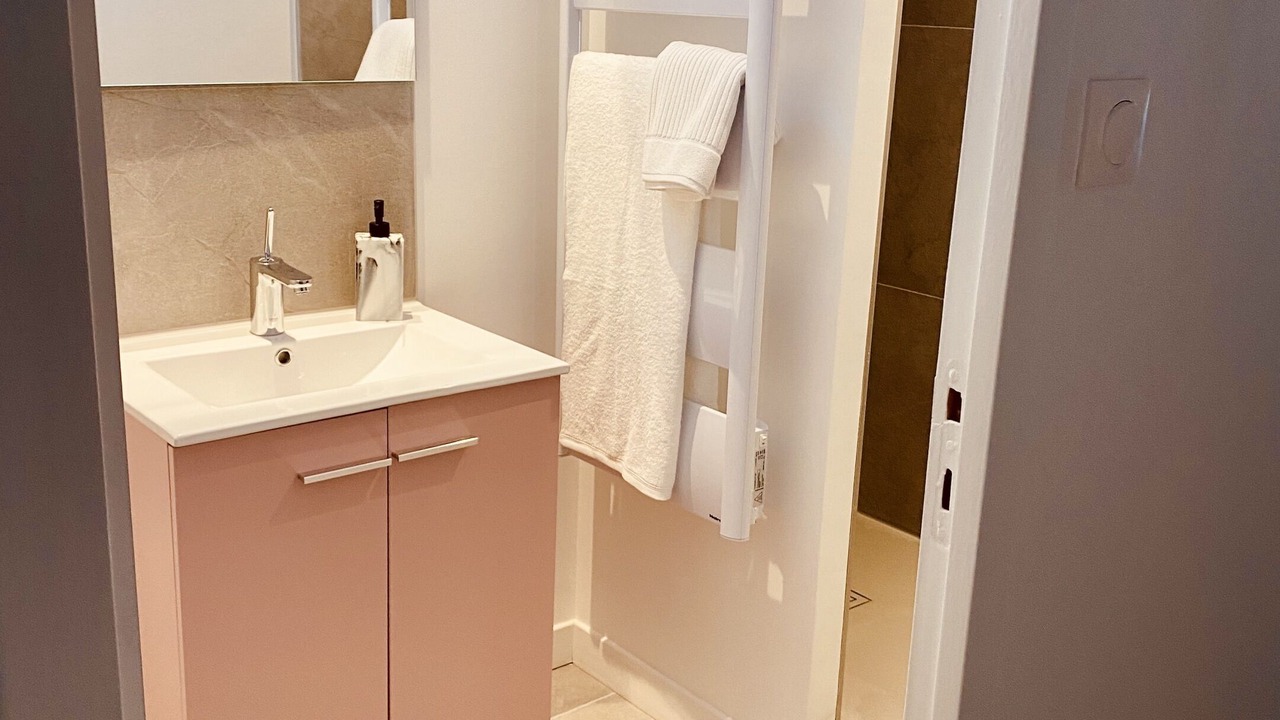 Photo of Bathroom in Montceau-les-Mines