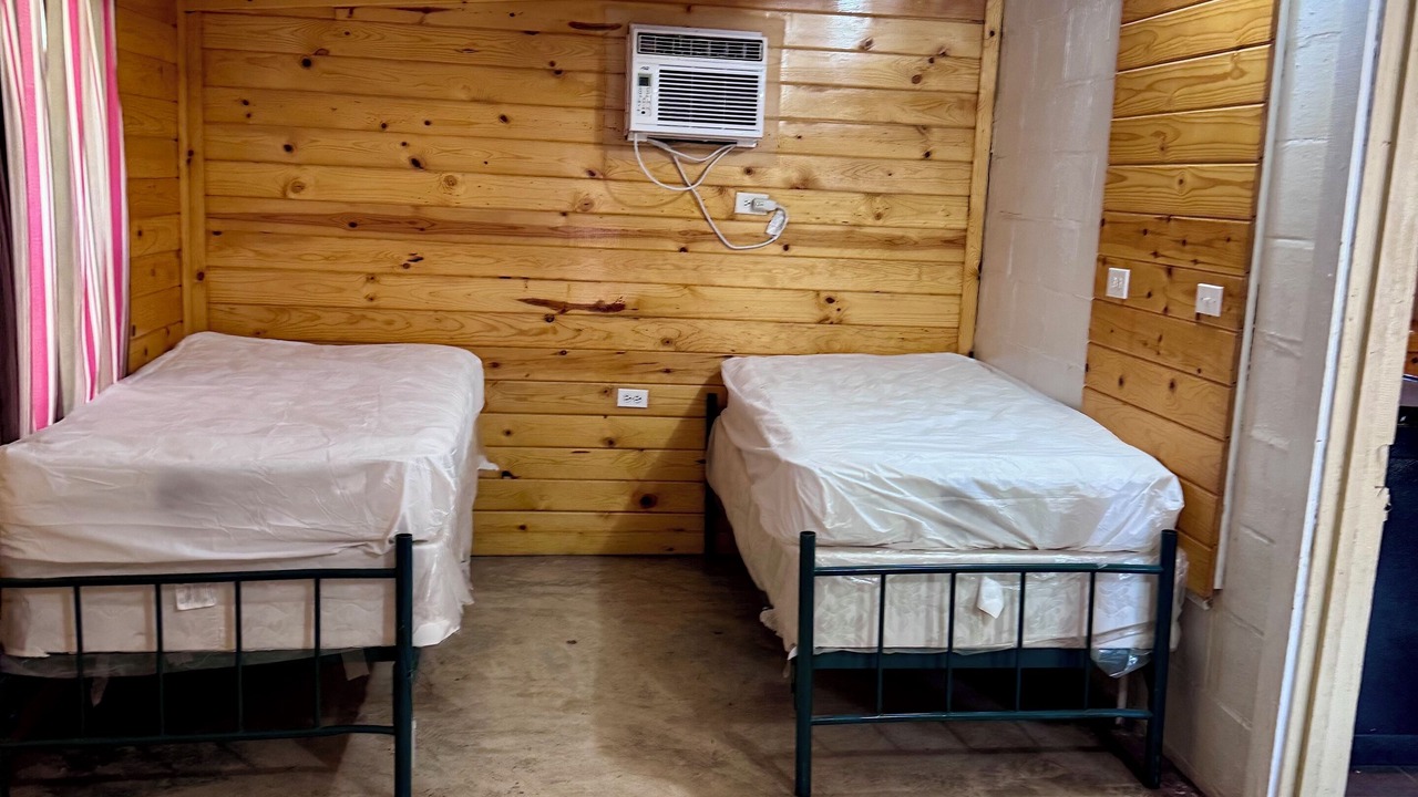 Photo of Bedroom in Uvalde County