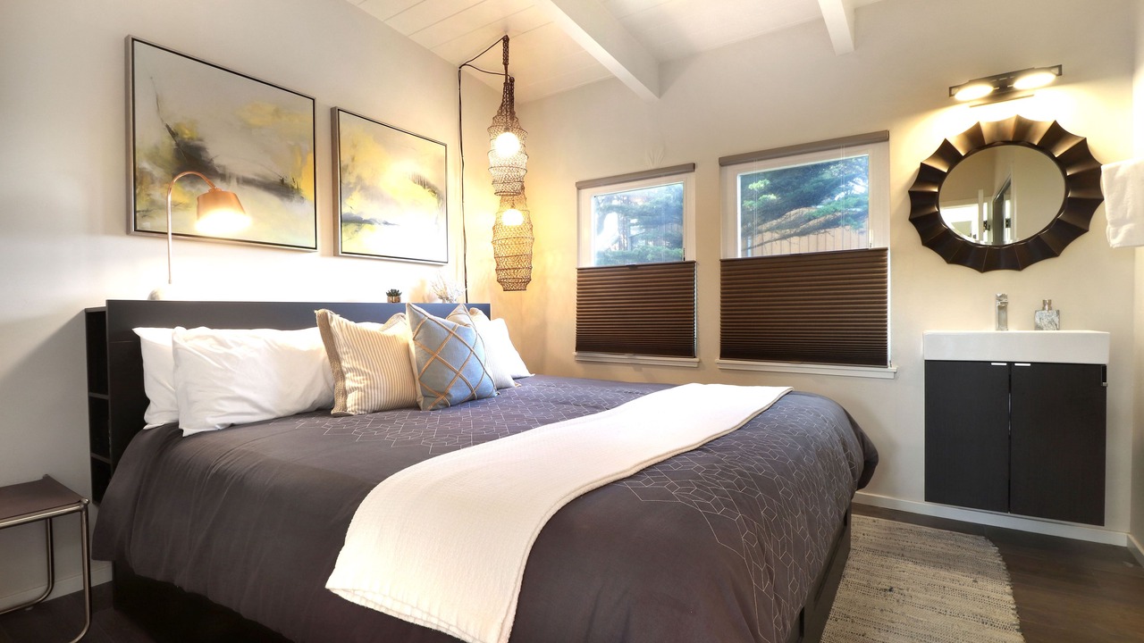 Photo of Bedroom in Dillon Beach