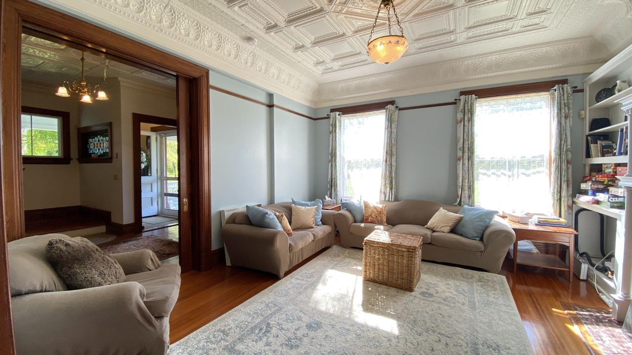 Photo of Livingroom in Portland