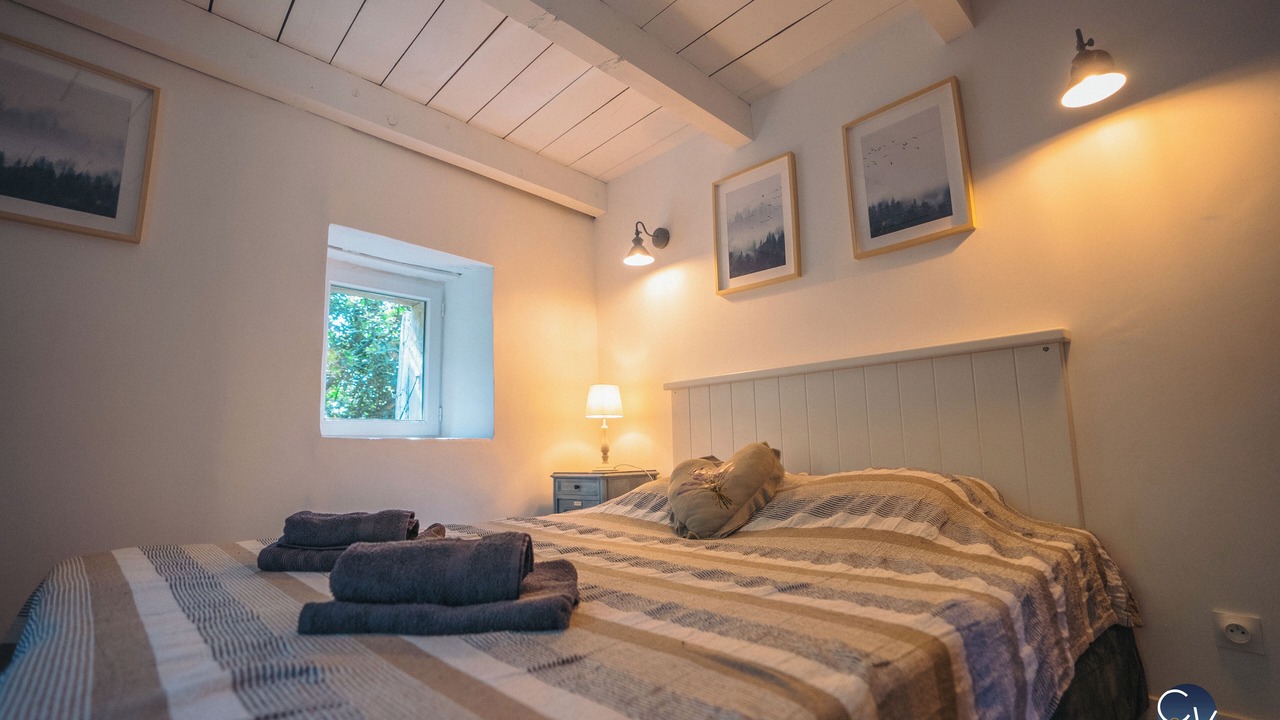 Photo of Bedroom in Saint-Jean-de-Valeriscle
