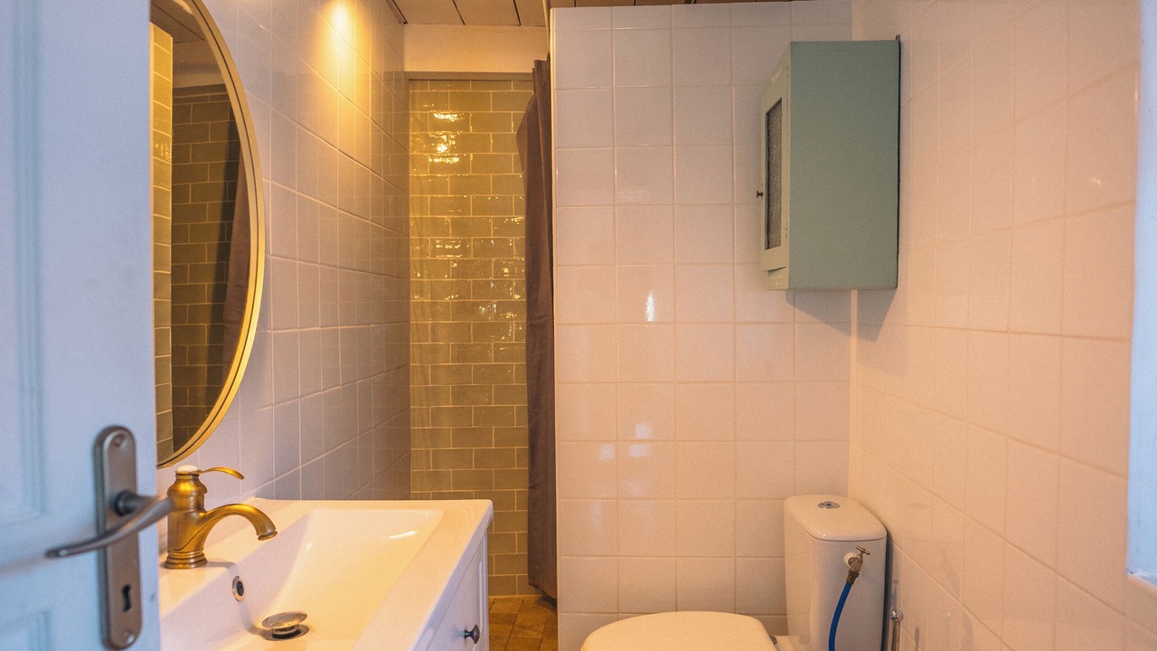 Photo of Bathroom in Saint-Jean-de-Valeriscle