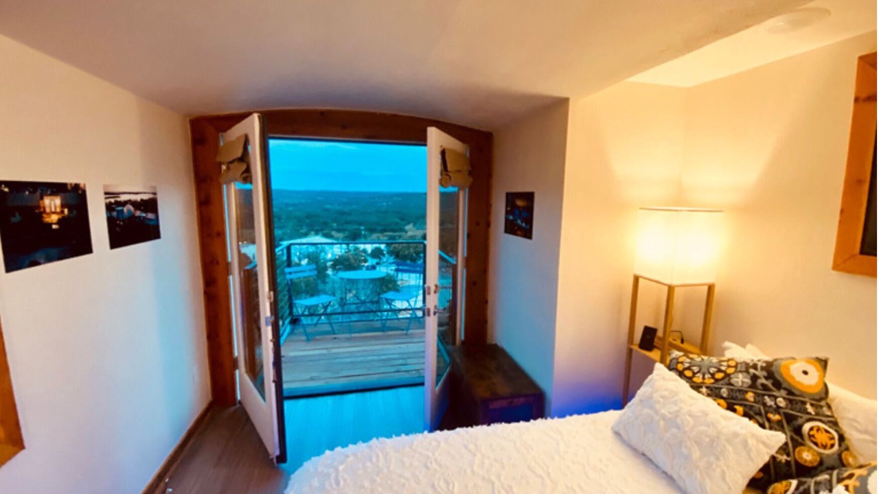 Photo of Bedroom in Cottonwood Shores