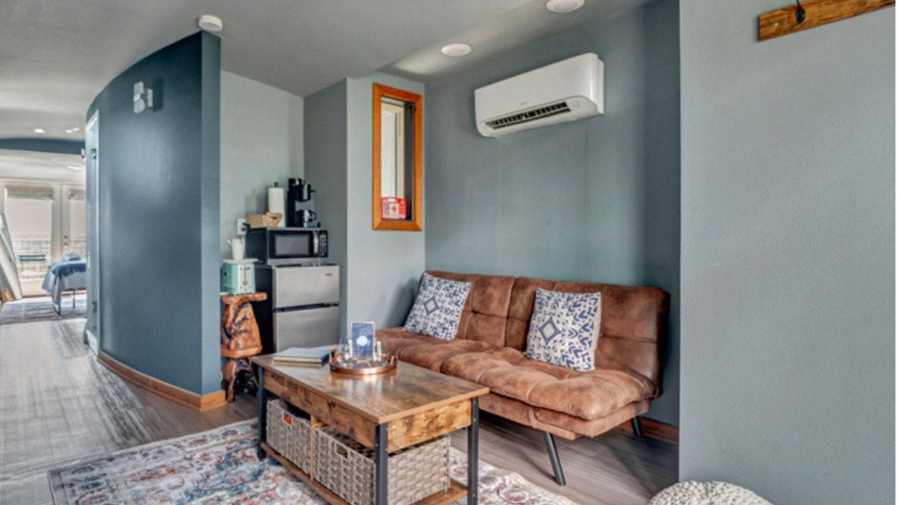 Photo of Livingroom in Cottonwood Shores