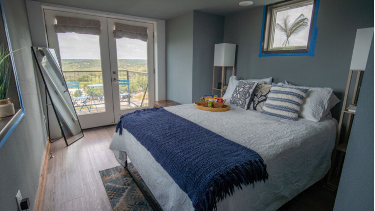 Photo of Bedroom in Cottonwood Shores