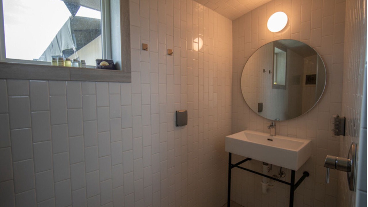 Photo of Bathroom in Cottonwood Shores