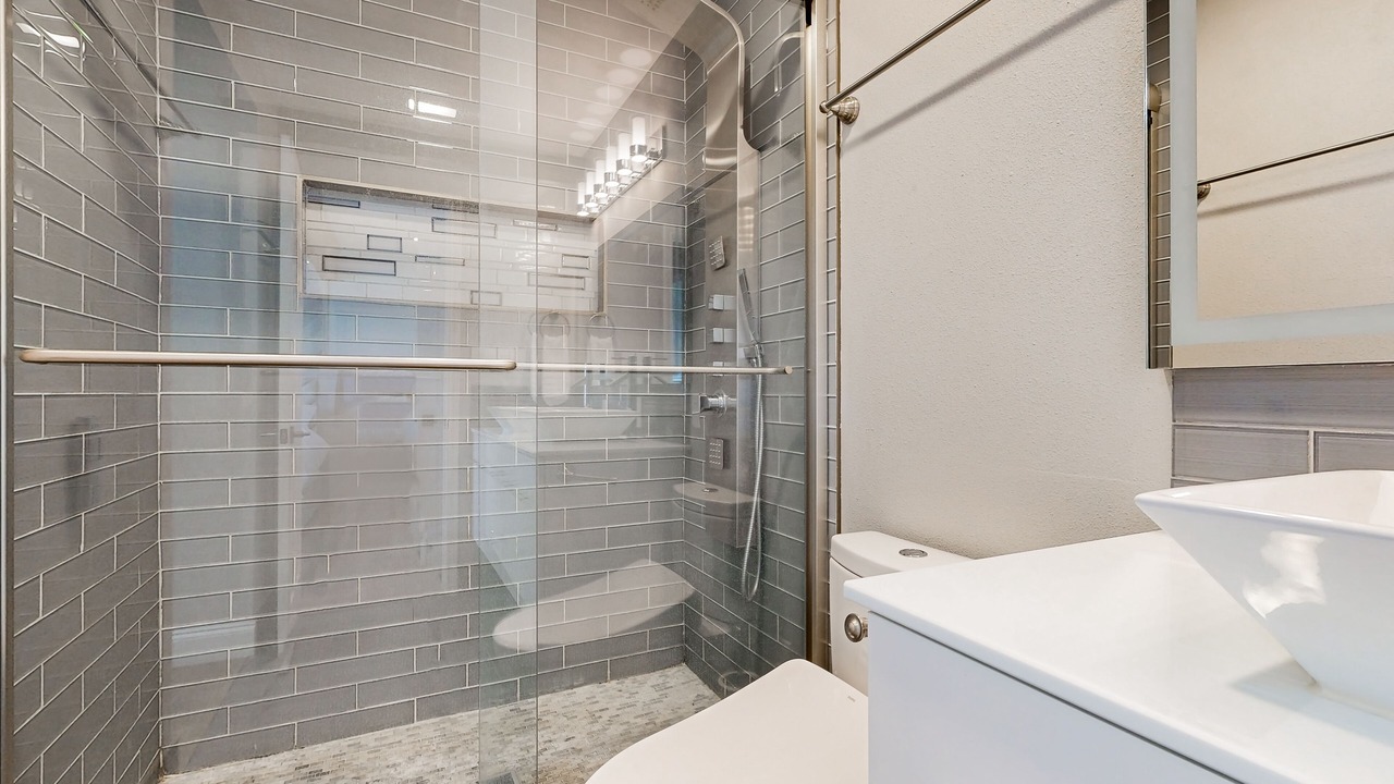 Photo of Bathroom in Lakeway