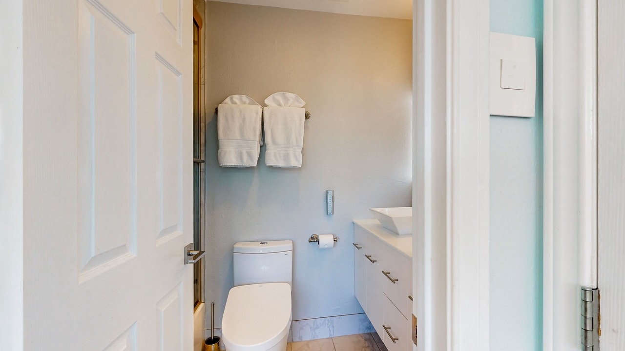 Photo of Bathroom in Lakeway