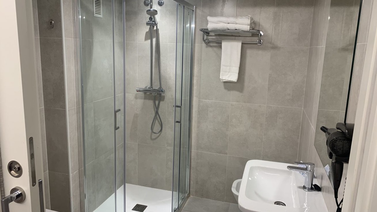 Photo of Bathroom in El Mercat