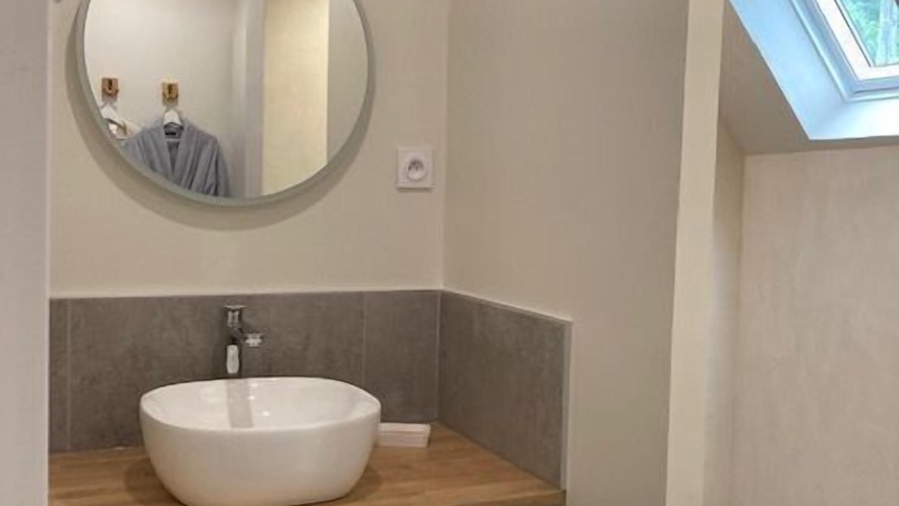 Photo of Bathroom in Poce-sur-Cisse