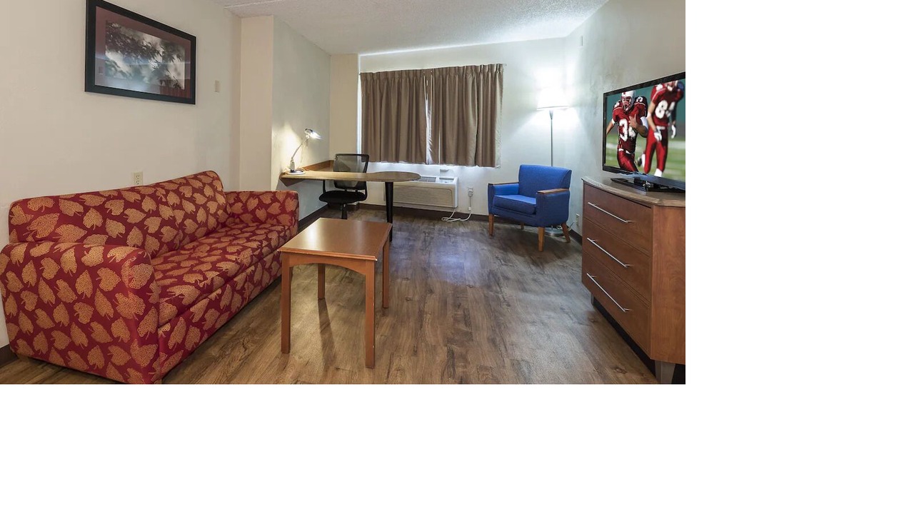 Photo of Livingroom in Elyria