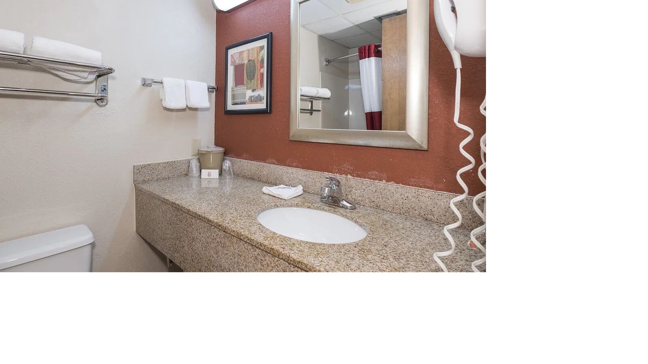 Photo of Bathroom in Elyria