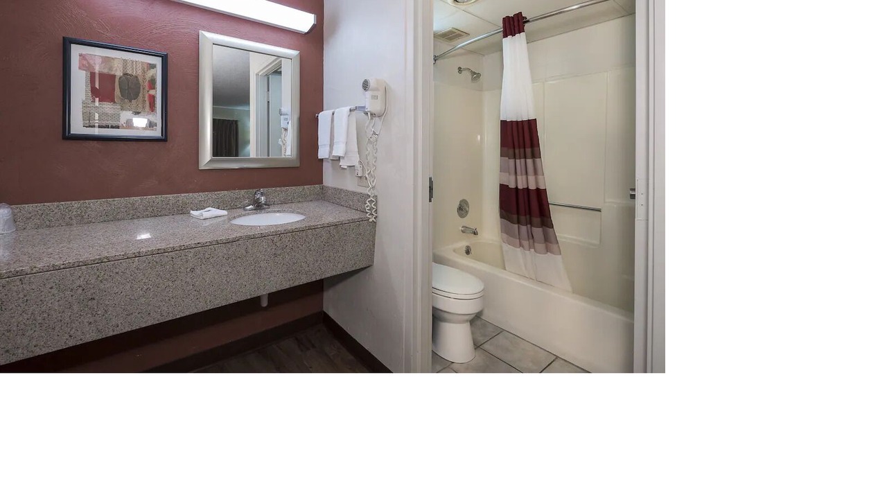 Photo of Bathroom in Elyria