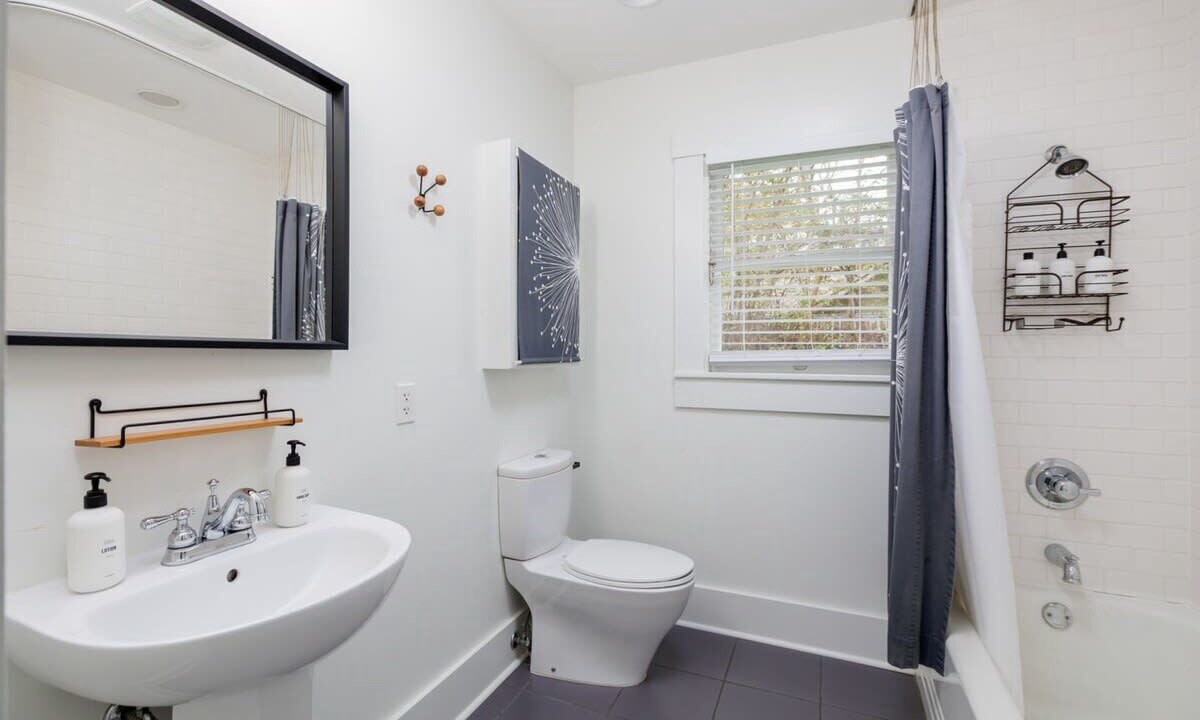 Photo of Bathroom in Hyde Park