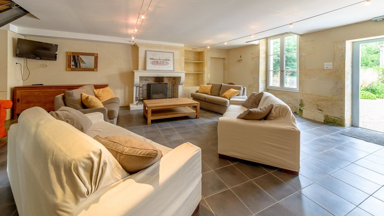 Photo of Livingroom in Cherves-Richemont