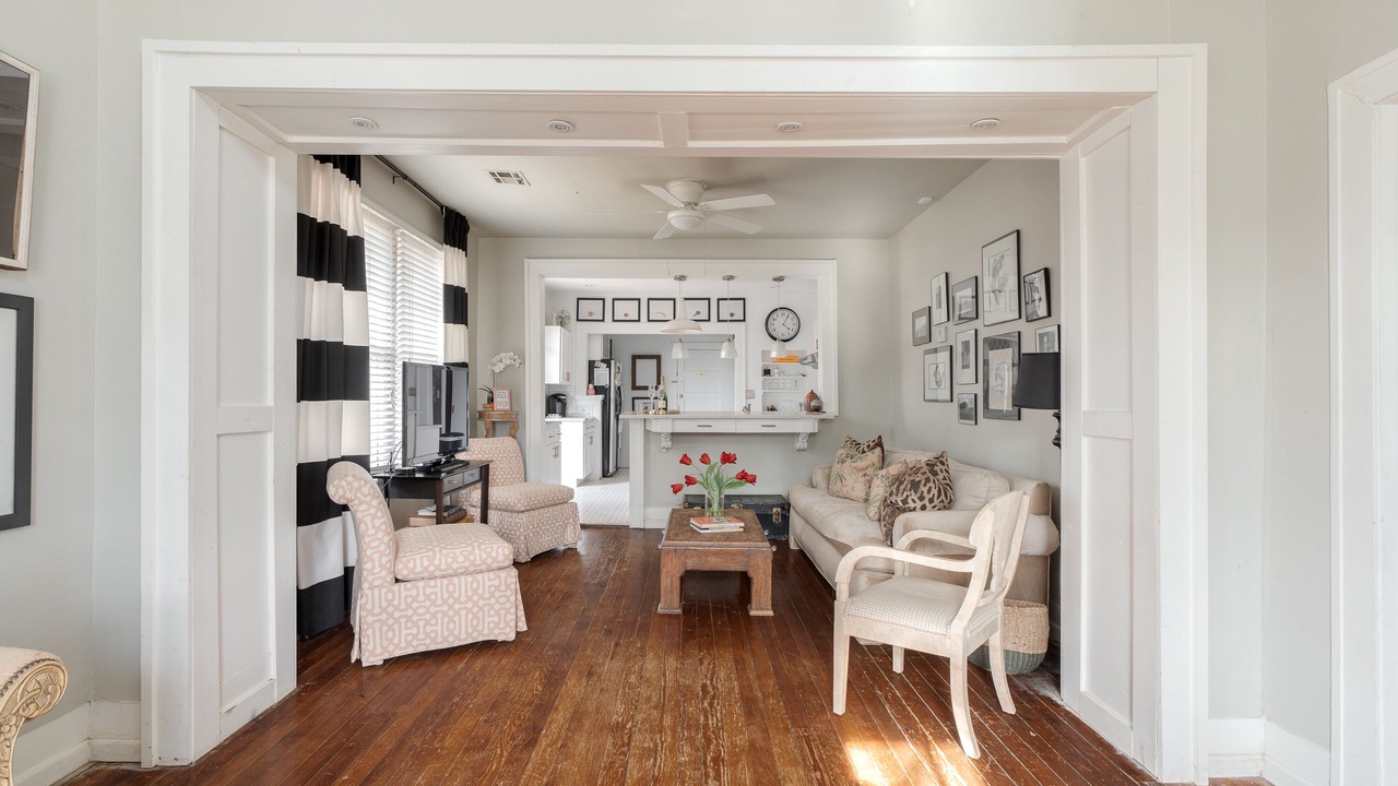 Photo of Livingroom in Central Oklahoma City