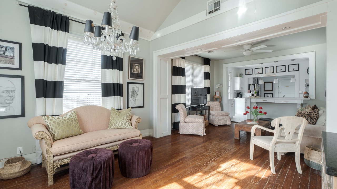 Photo of Livingroom in Central Oklahoma City