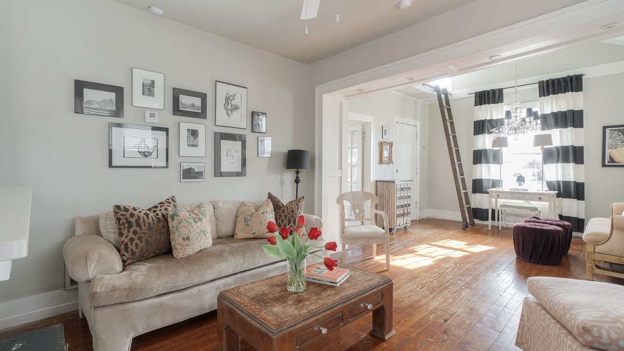 Photo of Livingroom in Central Oklahoma City