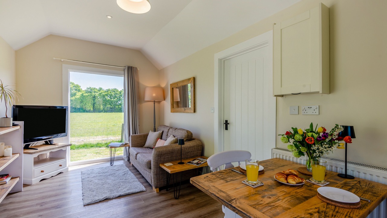 Photo of Livingroom in Abbess Roding