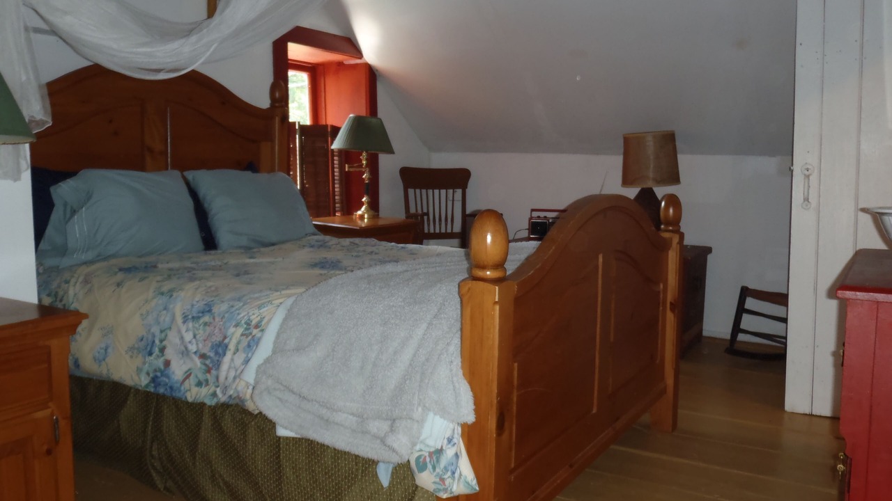 Photo of Bedroom in Oxford Station