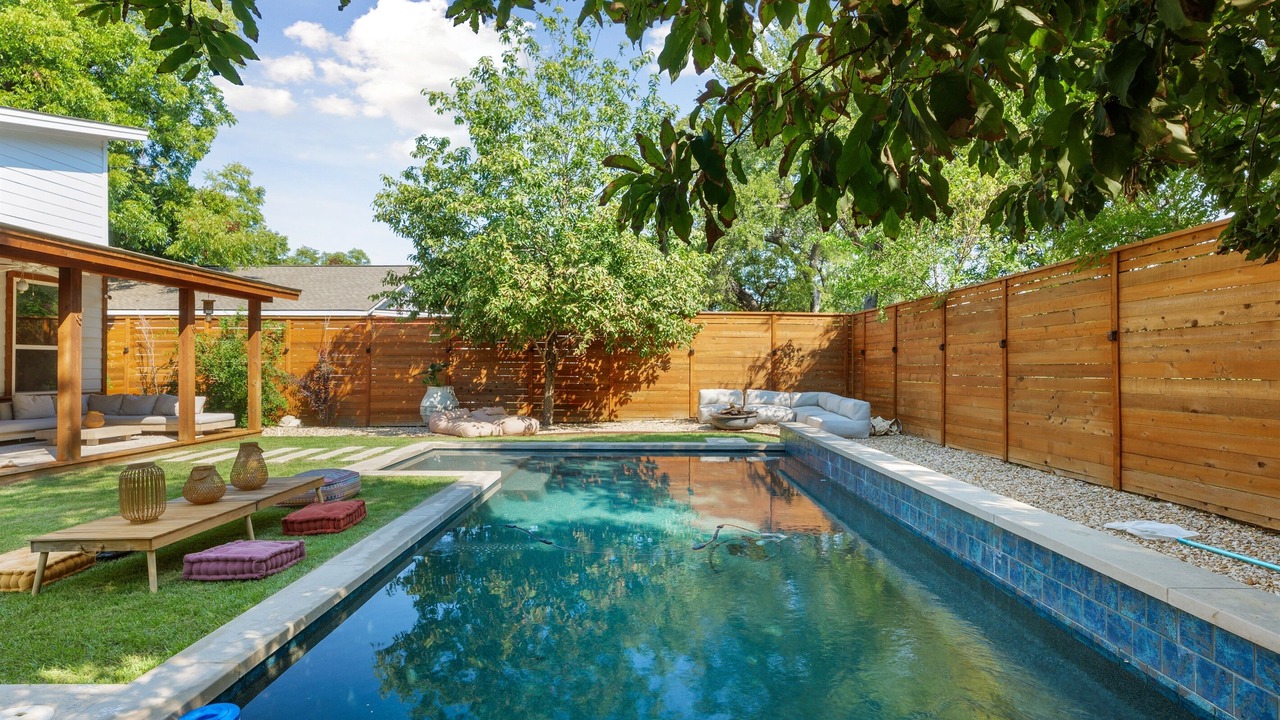 Photo of Outdoor in Govalle