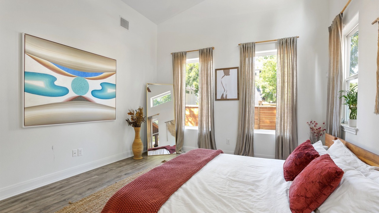 Photo of Bedroom in Govalle
