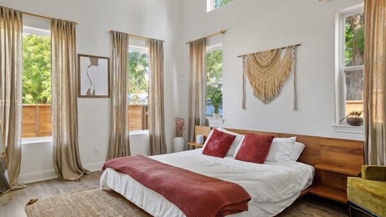 Photo of Bedroom in Govalle