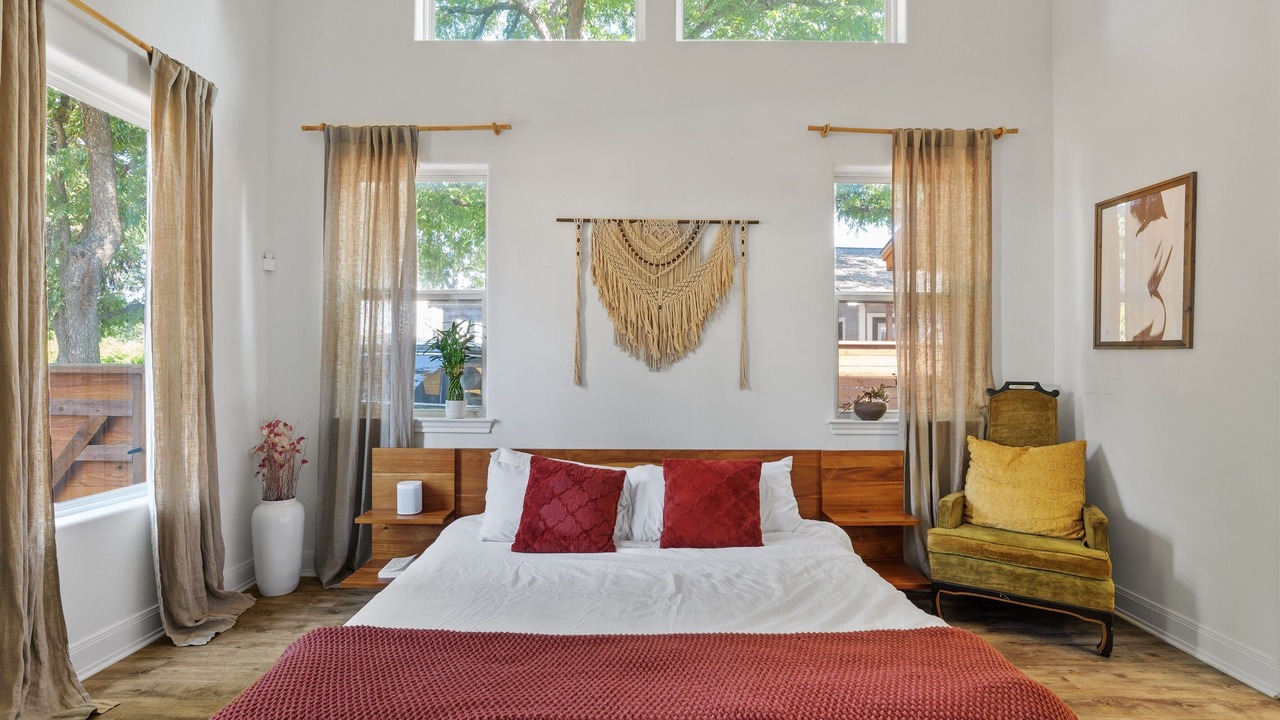 Photo of Bedroom in Govalle